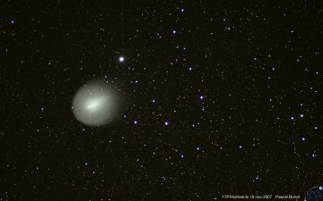 Comète 17P-Holmes