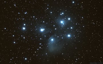 M45 (Amas des Pleïades)
