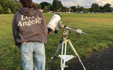 On The Moon Again à Bonneuil-Matours